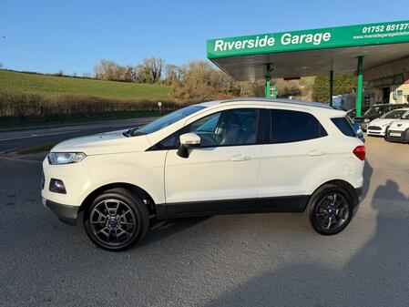 FORD ECOSPORT 1.0 T EcoBoost Titanium