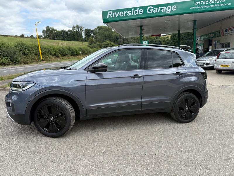 VOLKSWAGEN T-CROSS 1.0 TSI Black Edition