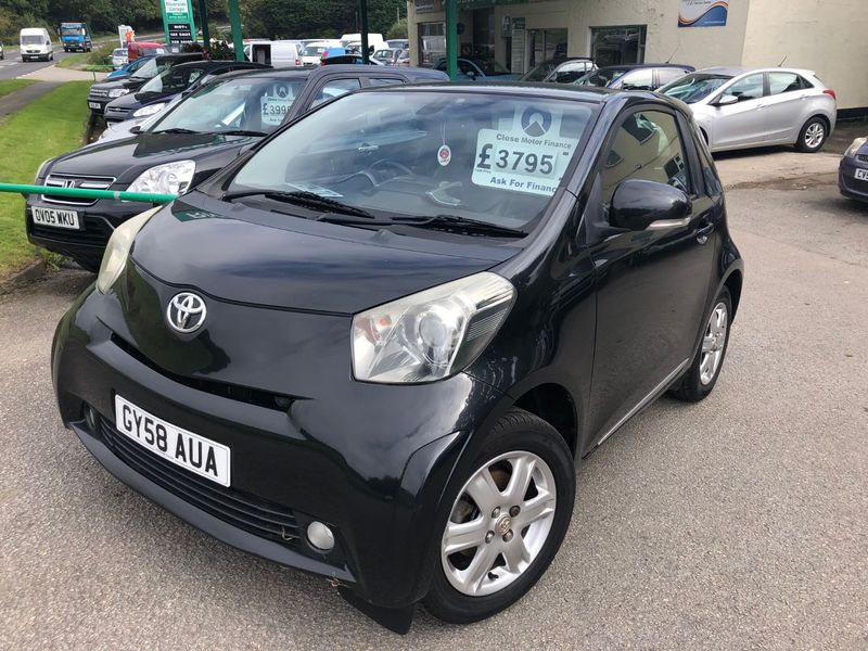 TOYOTA IQ