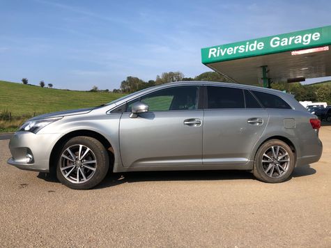 TOYOTA AVENSIS VALVEMATIC TR