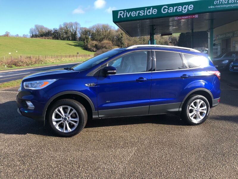 FORD KUGA