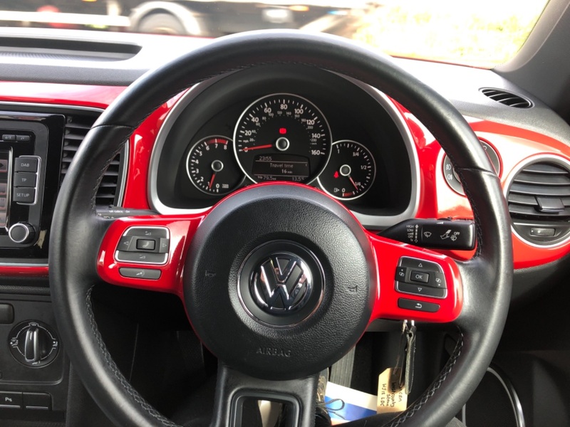 VOLKSWAGEN BEETLE